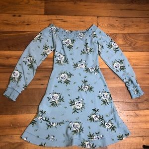 Sleeve mini light blue dress